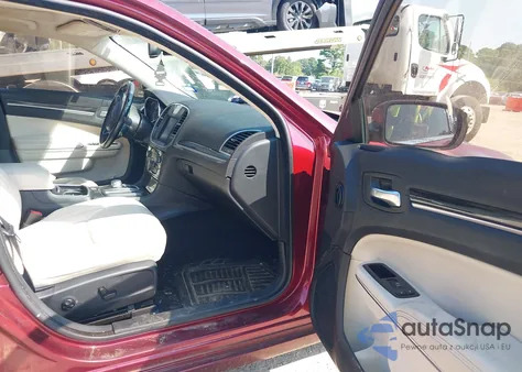 2016 Chrysler 300 Anniversary Edition from USA, damaged, VIN 2C3CCAAG1GH358210